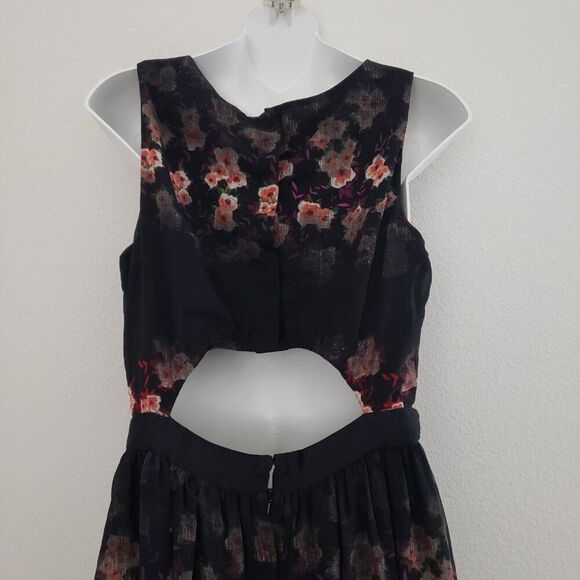 Jessica Simpson Lulu Maxi Dress Black Medium Floral Black Medium Sheer Fairy - Picture 8 of 11